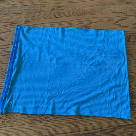 Ivivva reversible scarf - Picture 1 of 4